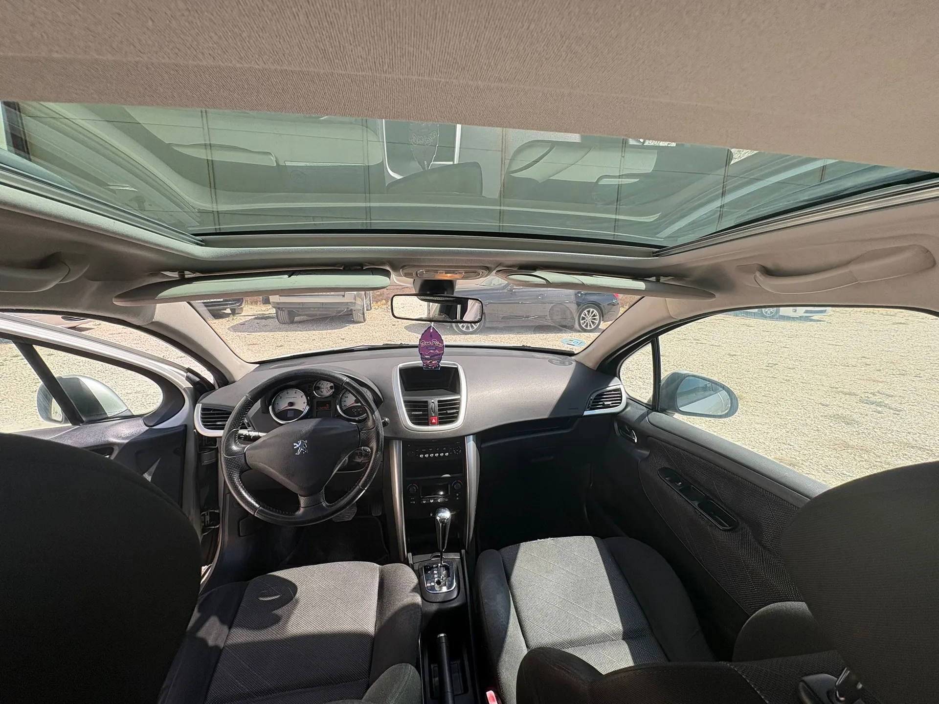 Peugeot 207 SW 1.6 VTi 5