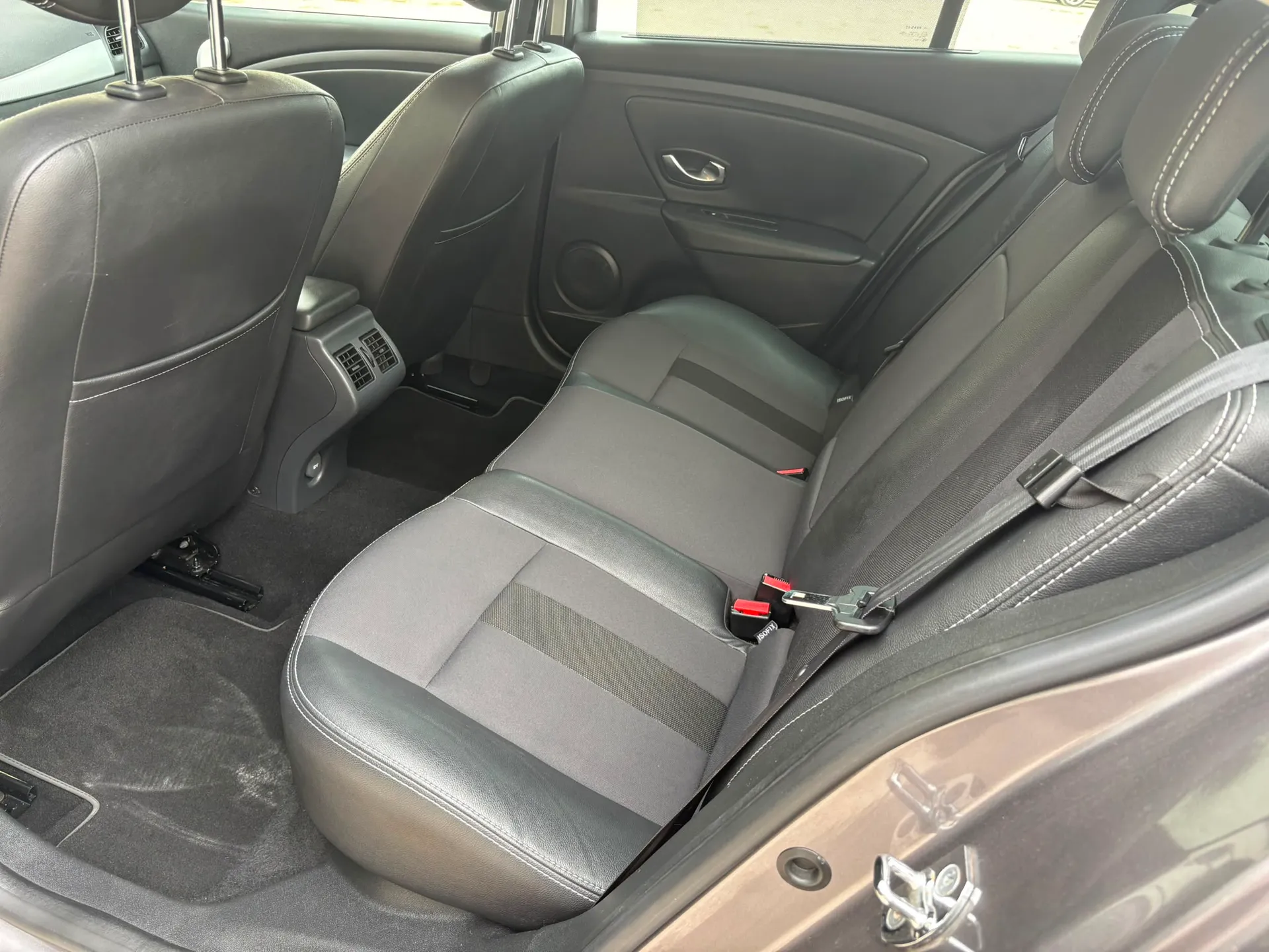 RENAULT Fluence 1.5 dCi Dynamique 5